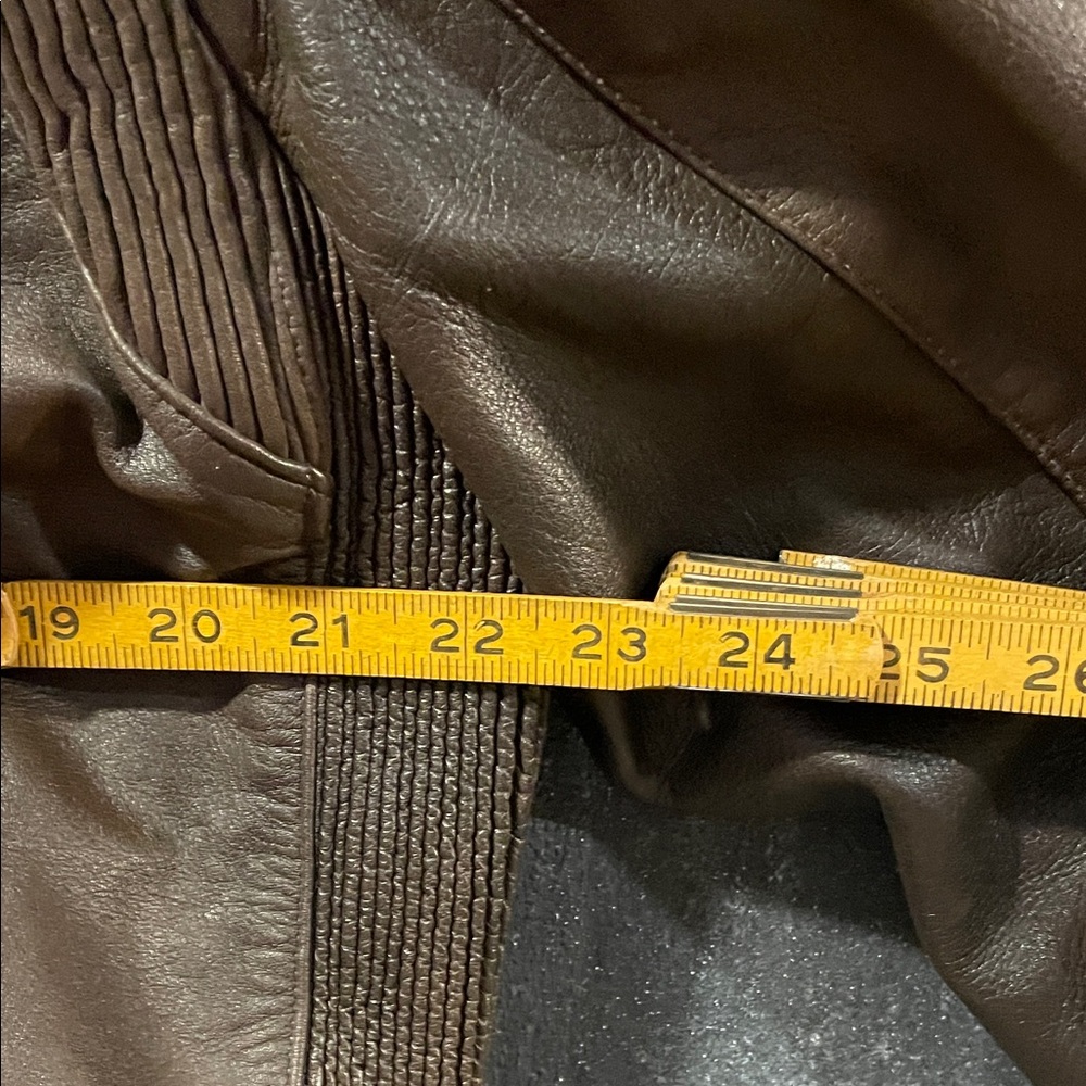 Vintage Leather Moto Jacket | Classic Biker Style Zip Front | Retro Streetwear - Picture 14 of 16